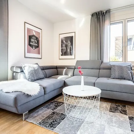 Deluxe Friedrichstrasse Freiburg im Breisgau